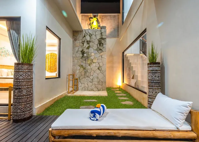 New Legian Pool, 5 Minutes To * Seminyak (Bali)