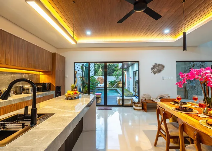 Villa New Legian Pool, 5 Minutes To Seminyak (Bali)