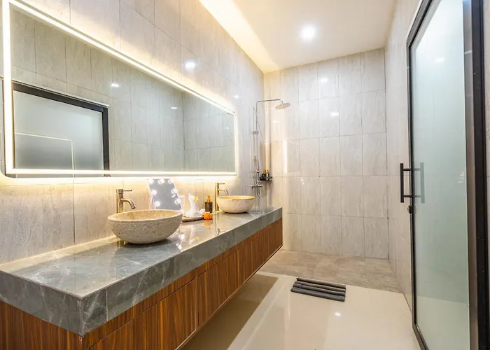 New Legian Pool, 5 Minutes To Villa *