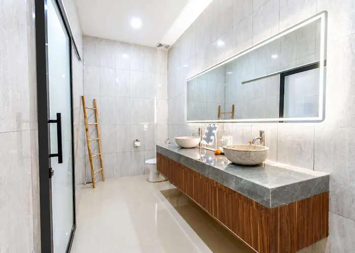 Villa New Legian Pool, 5 Minutes To