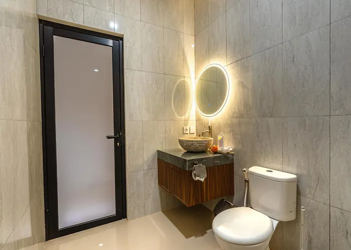 New Legian Pool, 5 Minutes To Seminyak (Bali)